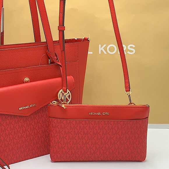 MICHAEL KORS
Maisie Large Pebbled Leather 3-in-1 Tote Bag Flame multi co… - Picture 6 of 16